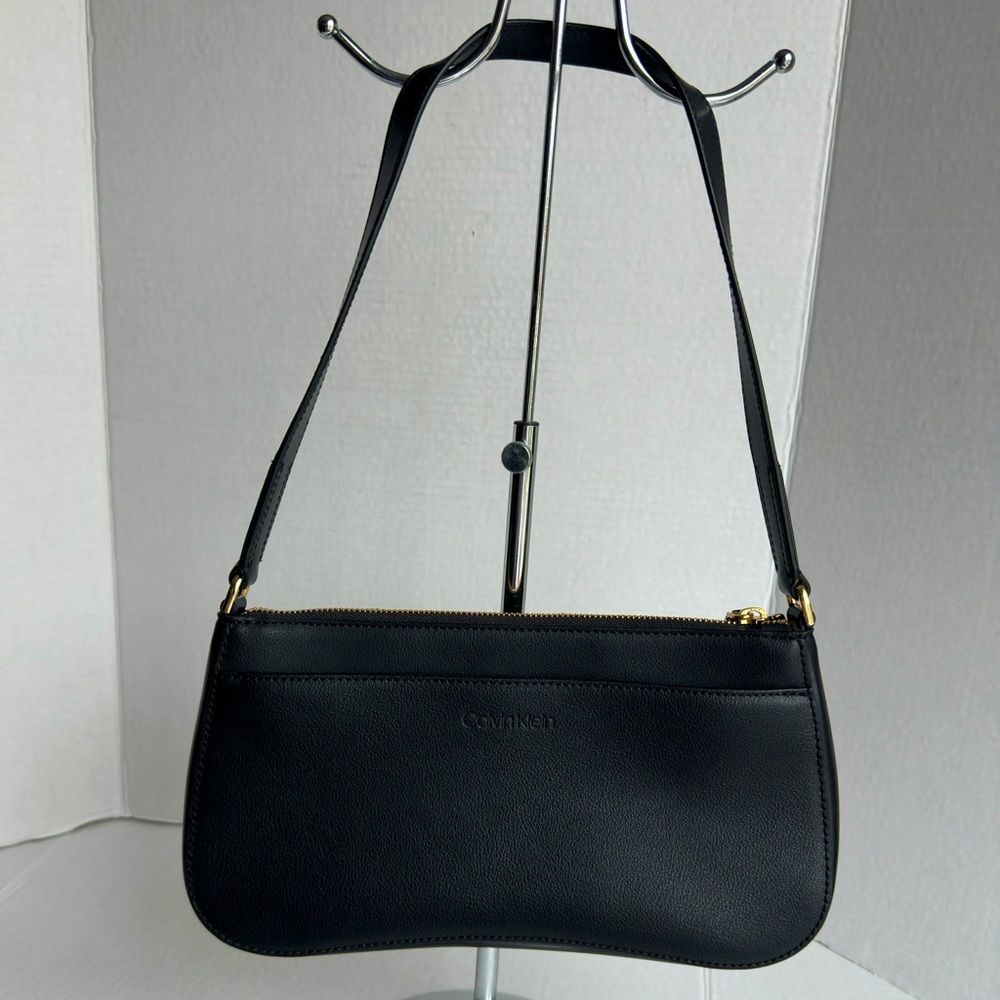 Calvin klein || Woman’s hobo purse black leather bag - Picture 3 of 16